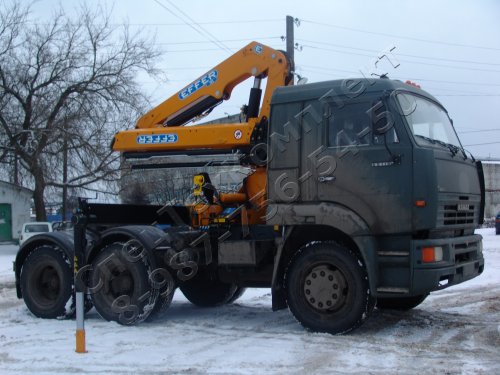 Седельный тягач КАМАЗ 65116 с краном манипулятором EFFER